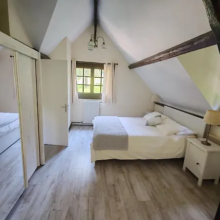 Holiday home Les Chenes, Petite Maison 5-6 Pers, Piscine, Tennis Guerquesalles