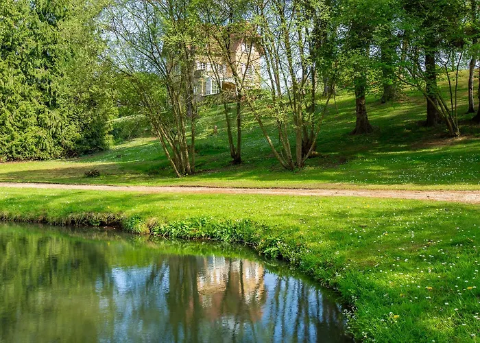 Les Chenes, Avec Piscine, Tennis Et Privatif * Guerquesalles